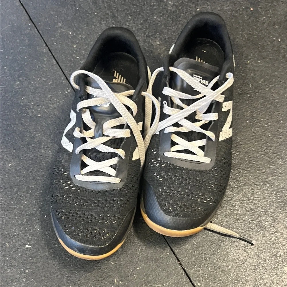 New Balance Black and White Minimus Shoes Gum Vibram soles! - Picture 4 of 9
